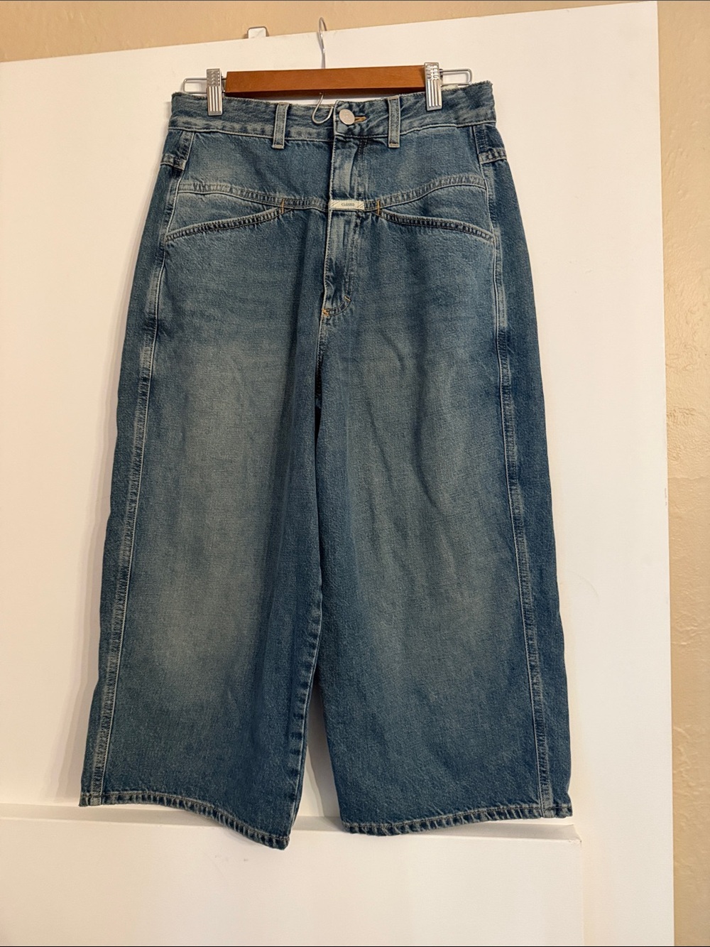 CLOSED baggy capri jeans shorts NWOT 450$ - Picture 4 of 14
